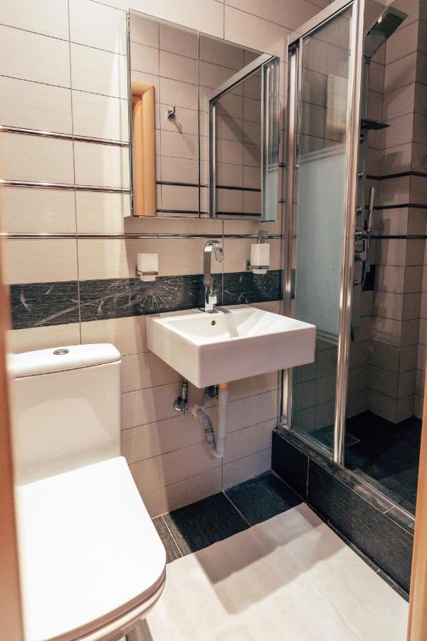 Agia Sofia Luxury City Center Apartment Thessaloníki Eksteriør billede